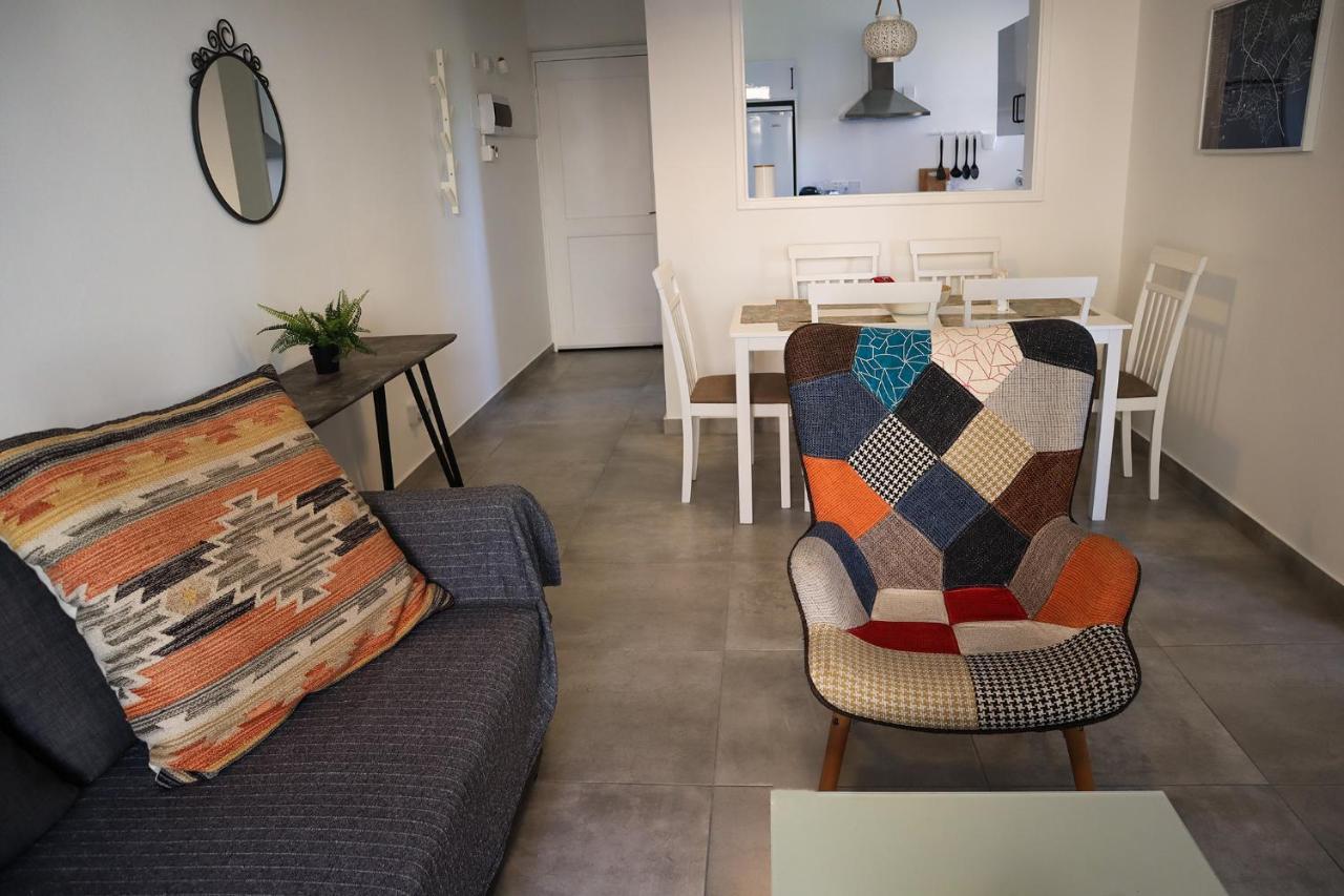 Alex'S Vacation Suite - 100M From The Beach - 6 Guests Paphos Luaran gambar